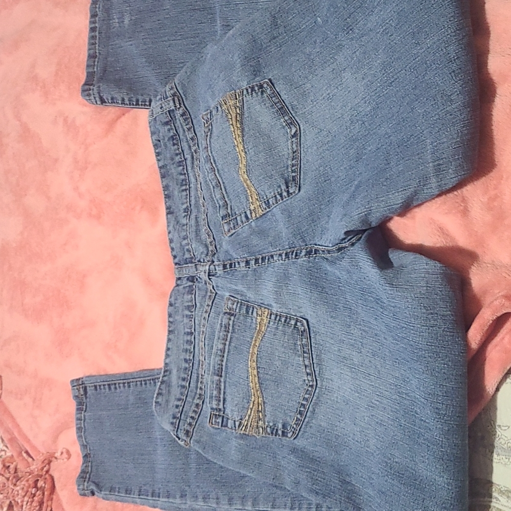 Rue 21 Blue Jeans. - Picture 2 of 4